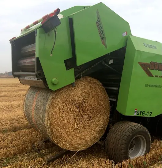 Enfardadeira de roupas com câmara de elevação hidráulica
